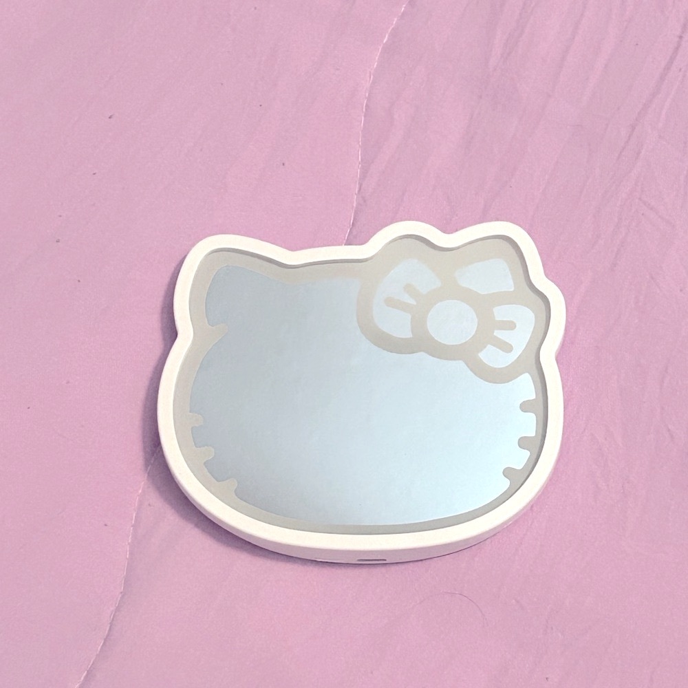 Hello Kitty LED Mirror